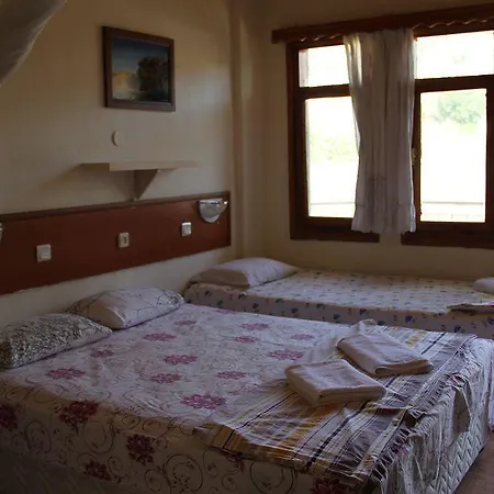 Rose Pensionat 3*