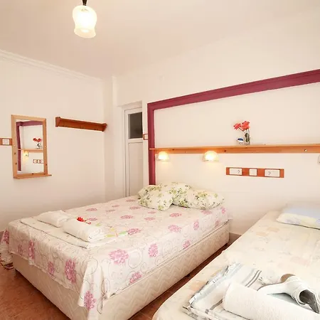 Rose Гостевой дом 3*